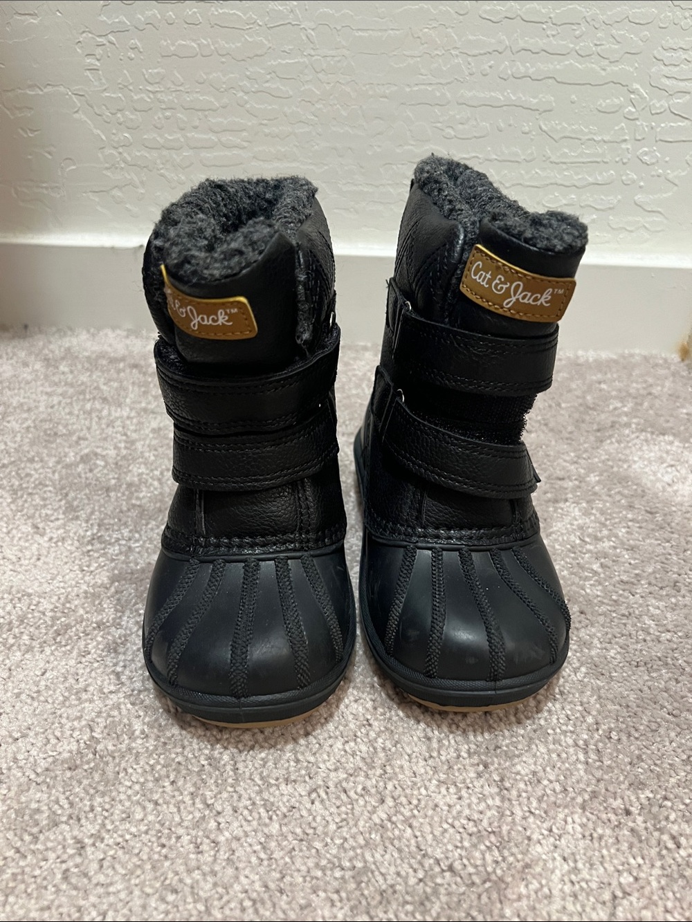 Cat & Jack Kids Black Winter Boots - Cozy Fleece Lined